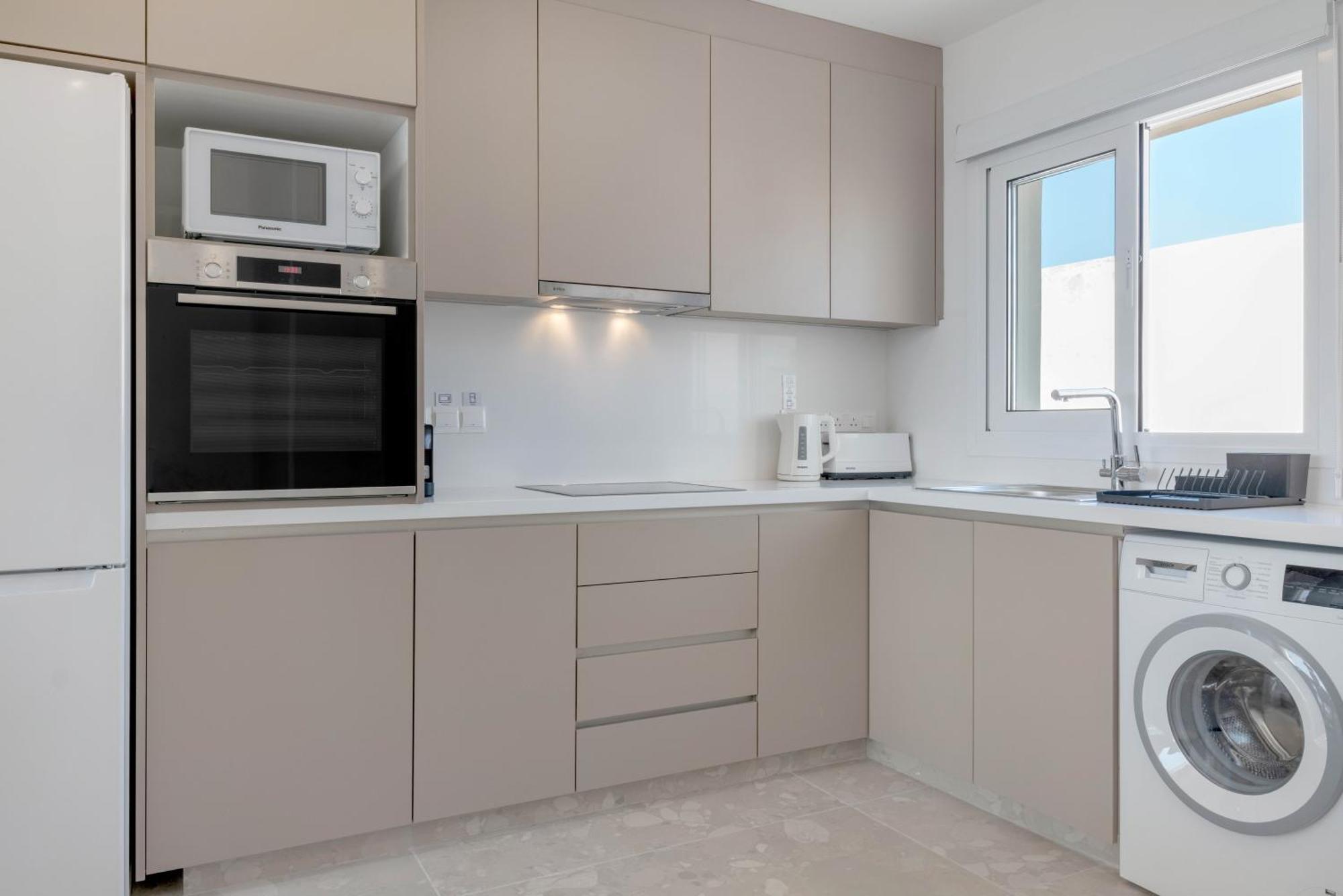 Apartamento Phaedrus Living: Seaview Luxury Flat Limnaria 150 Paphos Exterior foto
